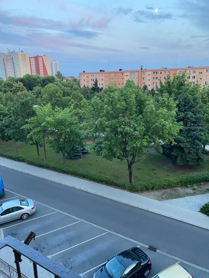 Przytulne Mieszkanie 2 Pokojowe Leszno  Exterior foto